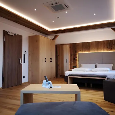 Landgasthof Scheubel Отель 3*
