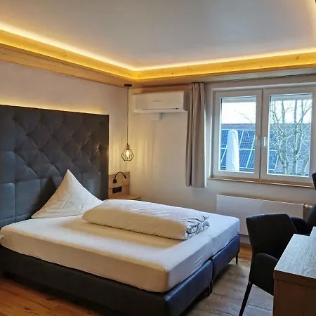 Hotell Landgasthof Scheubel 3*
